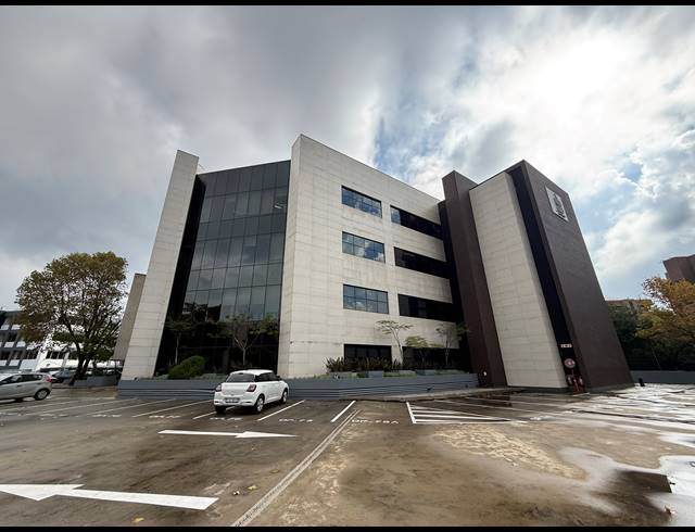 485M² OFFICE TO LET IN PARKTOWN